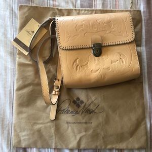 Light tan leather, Patricia Nash crossbody!